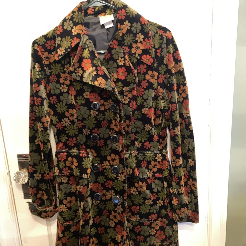 Vintage velvet autumn jacket